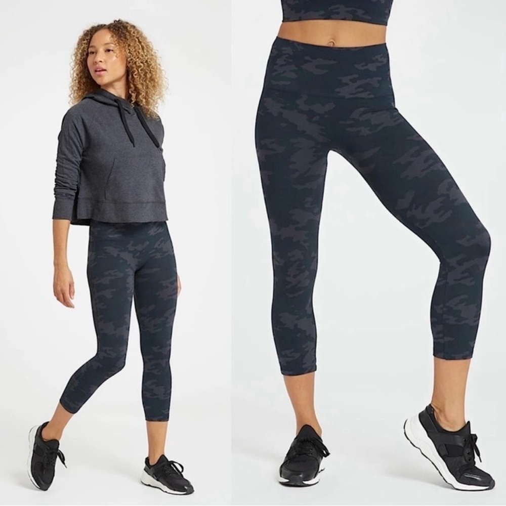 Spanx Womens Leggings Medium Gray Camo Look At Me Now Cropped Length